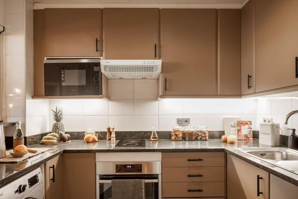 Apartment Zamba - 2 Bedroom In Passeig De Gracia Barcelona